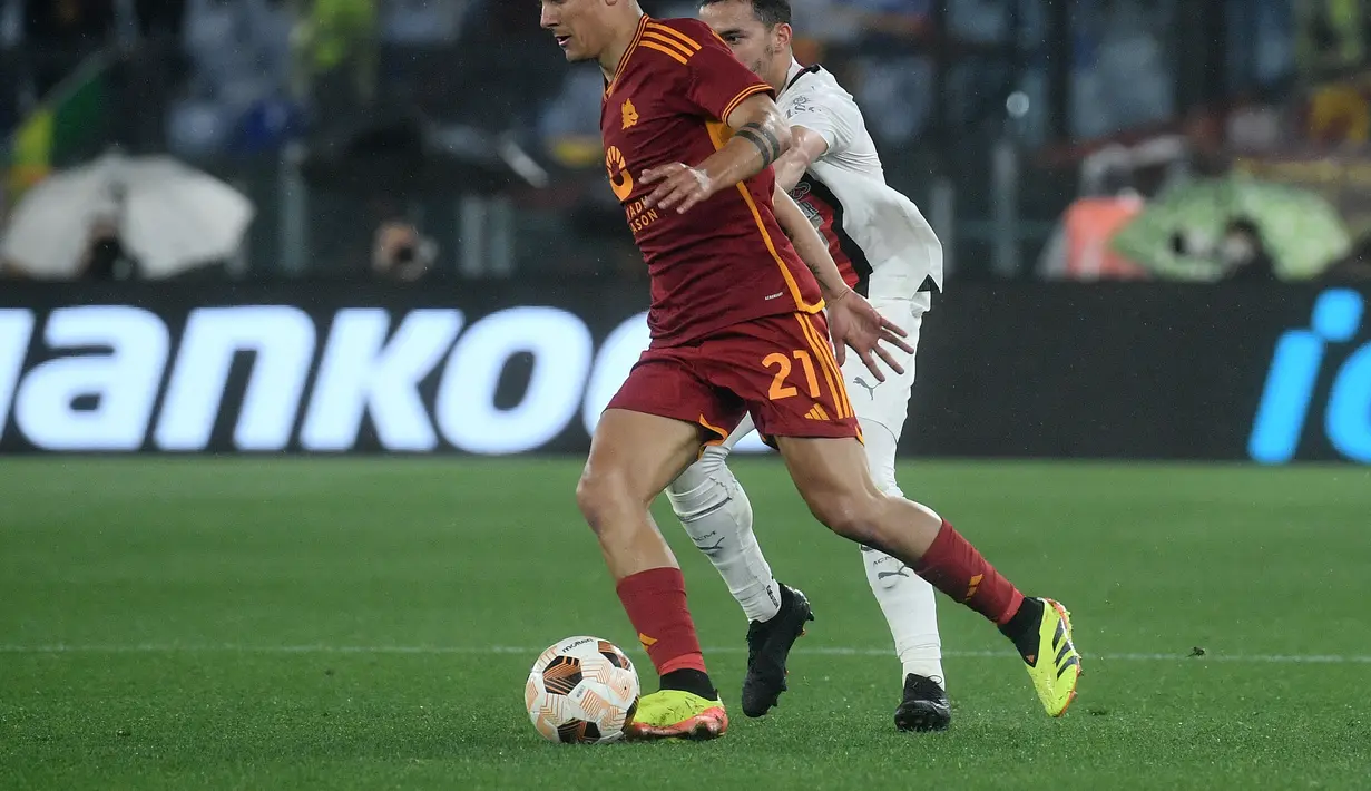

<p>Giallorossi unggul dua gol melalui Gianluca Mancini (12') dan Paulo Dybala (22').  (Filippo MONTEFORTE/AFP)</p>
<p>” class=”js-lazyload read-page–photo-tag–slider__picture-lazyload” data-template-var=”image”/></picture>
<div class=