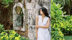 Dikenal sebagai penyanyi, dan aktris, penampilan Maudy Ayunda selalu memiliki kesan yang anggun. Dalam berbagai acara perfilman, tidak jarang penampilannya pun terlihat memesona dengan balutan gaun maupun busana karya desainer ternama Indonesia.(Liputan6.com/IG/@maudyayunda)