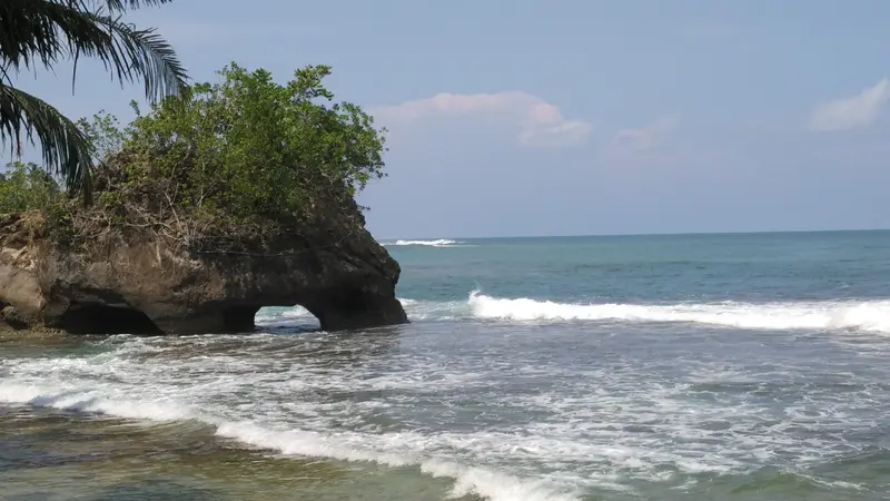 Misteri Batu Atola, Batu yang Bisa Jalan di Nias Selatan