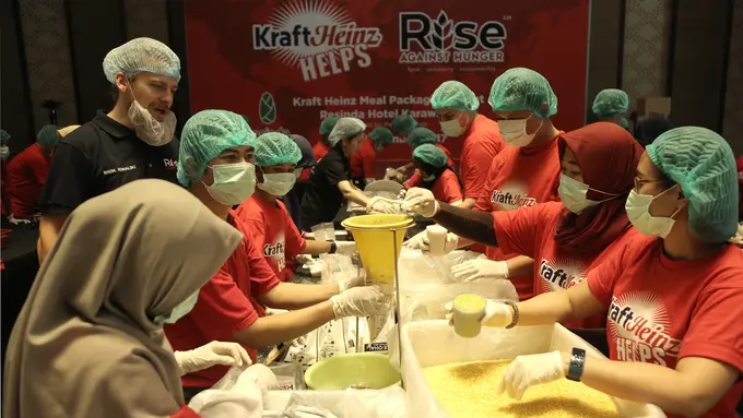 Perangi Kelaparan, Kraft Heinz Bagikan 130.000 Kantung Makanan