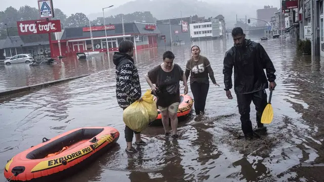 Penampakan Banjir Besar di Belgia