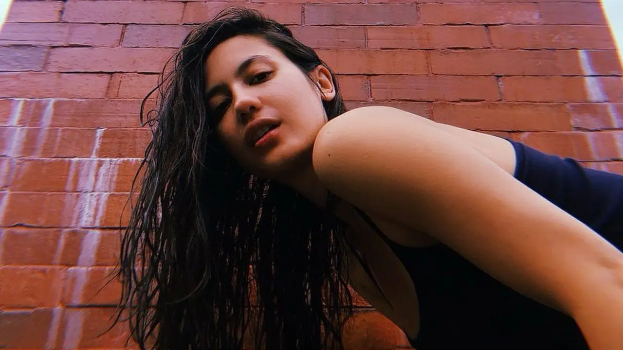 Deretan Foto Pevita Pearce Pamer Punggung Mulus