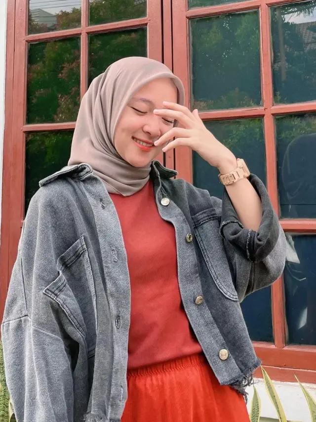 Inspirasi Gaya Nissa Sabyan