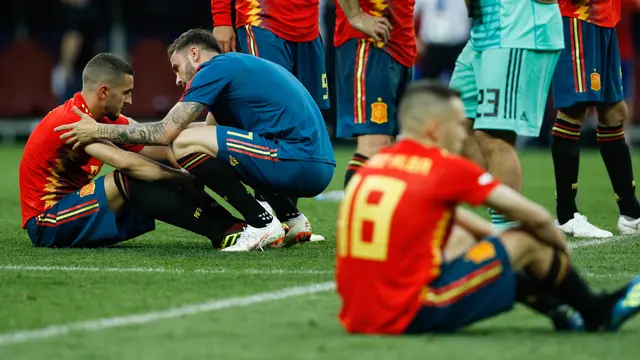 Spanyol Kalah dengan Kepala Tegak