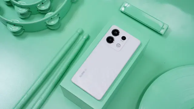 Layar Curved Display