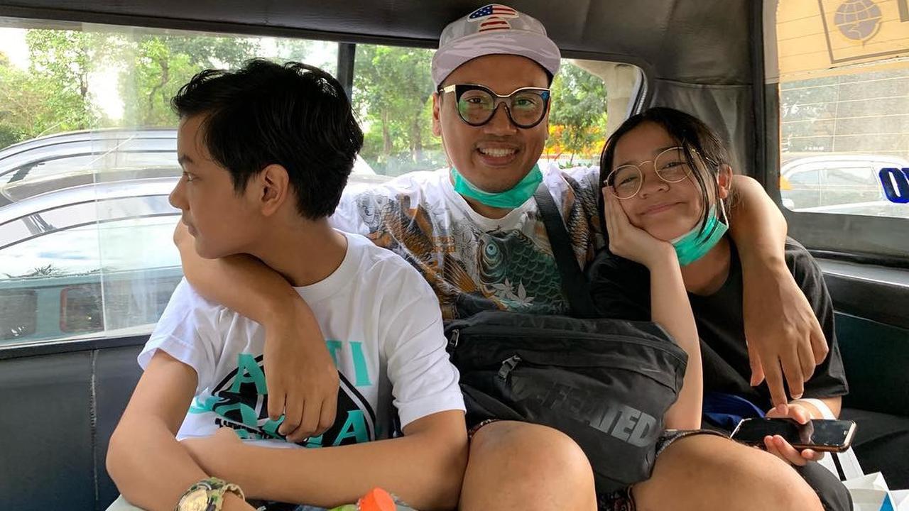 Jarang Terekspos, Ini 6 Potret Nino Kuya Anak Uya Kuya yang Beranjak Remaja