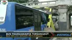 Pengemudi mobil diketahui sendiri saat kejadian berlangsung.
