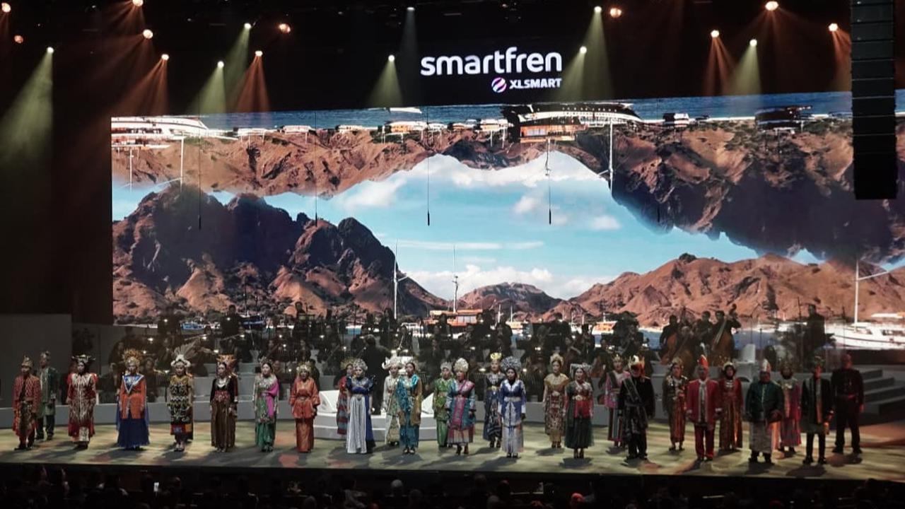 Kolaborasi Musik, Seni, dan Teknologi di Panggung Spektakuler Smartfren Malam 100 Cinta 2025