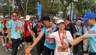 Ragam Kisah Jakarta Running Festival 2026: Dari Tongkat Bantu hingga Selempang Wisuda