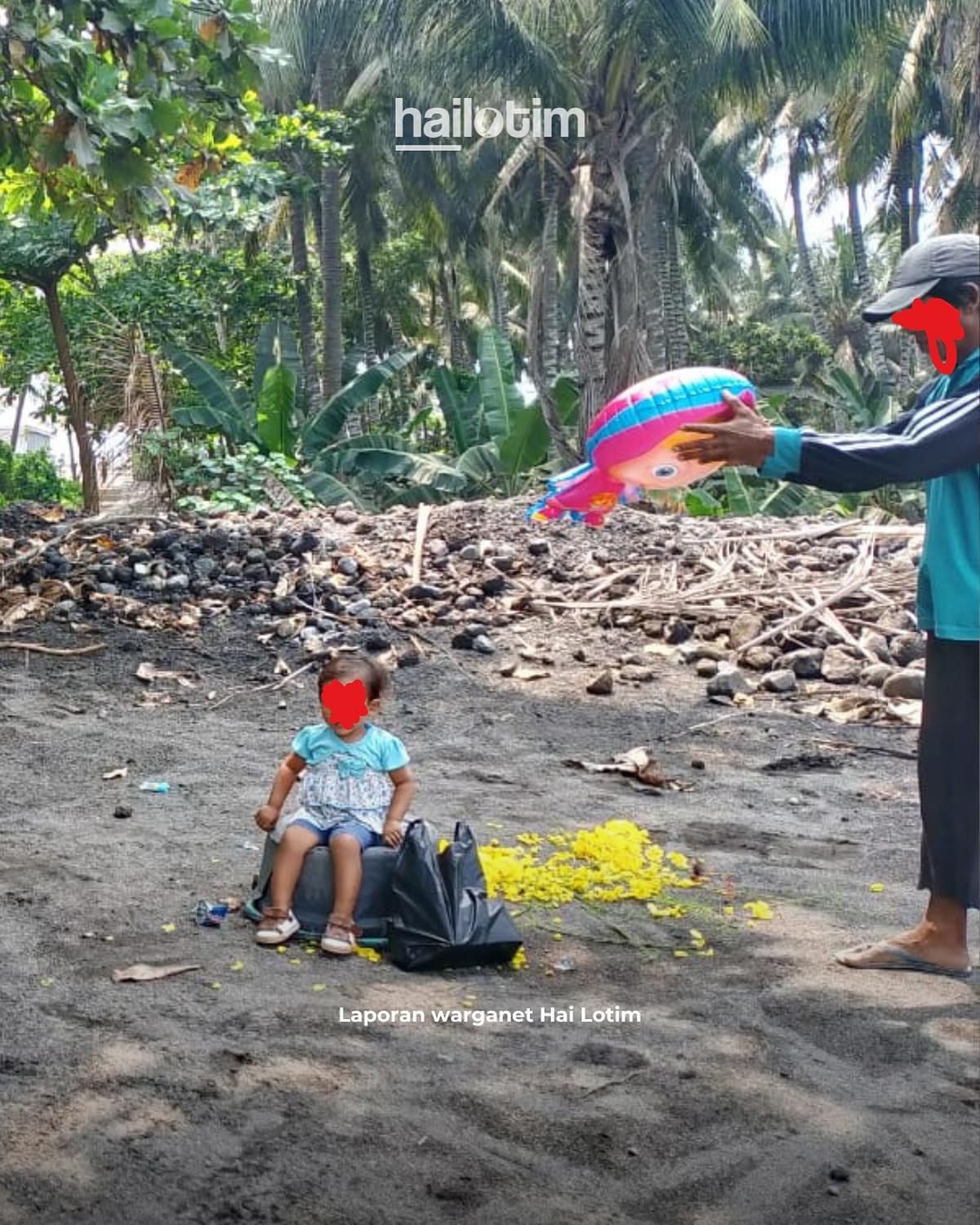 Potret Miris Buruh Pengayak Pasir Bawa Anak Balitanya ke Tempat Kerja