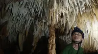 Stalagmit dan stalaktit di gua baru Tuban. (Ahmad Adirin/Liputan6.com)