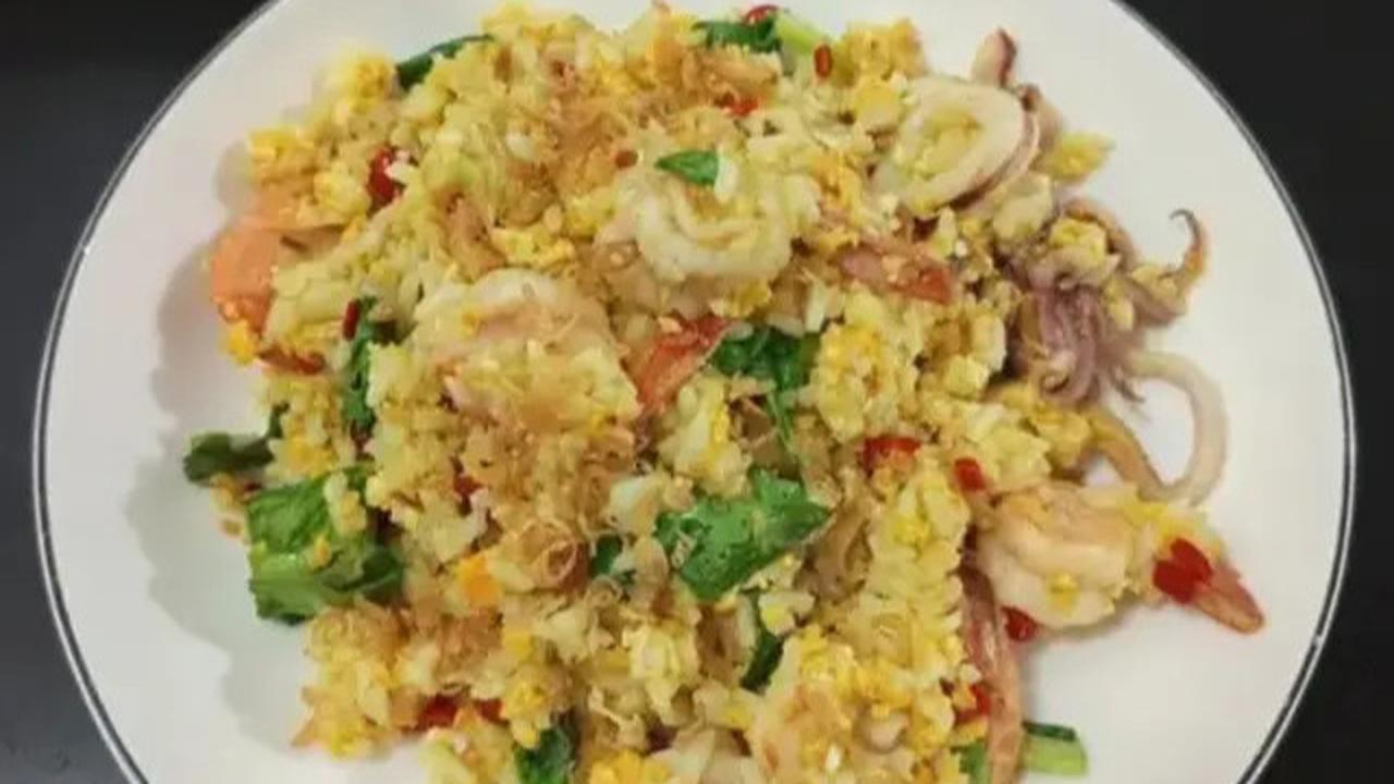 3 Resep Nasi Goreng Kunyit untuk Jadi Menu Bekal Lezat dan Praktis