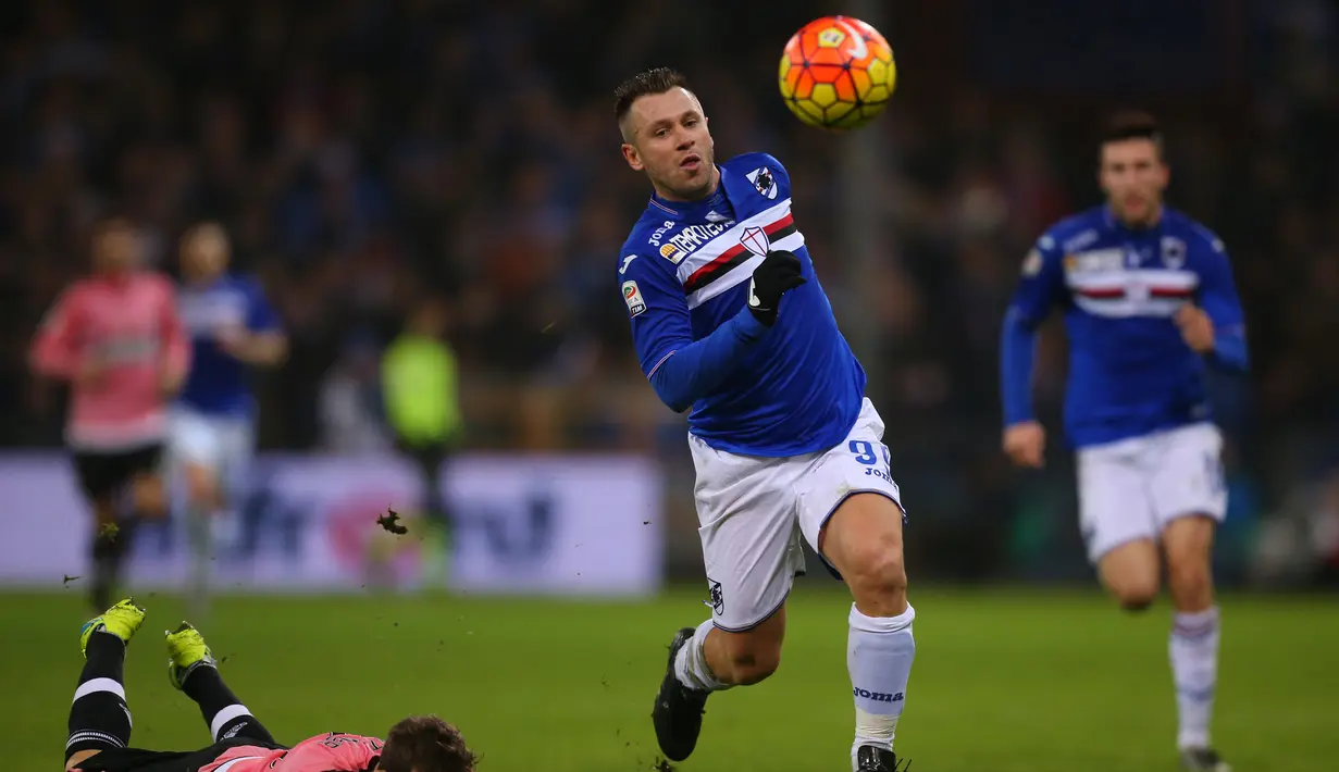 3. Antonio Cassano - Pemain yang memiliki bakat yang luar biasa sejak bergabung bersama Bari. Tercatat klub macam Real Madrid, AS Roma dan AC Milan pernah menggunakan jasanya. (AFP/Marco Bertorello)