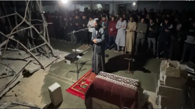 Tarawih Umat Muslim Gaza