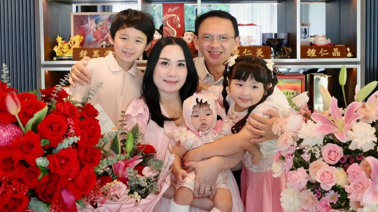 Puput Nastiti Devi Rayakan Ulang Tahun ke-29. [@basukibtp]