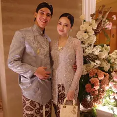 Penampilan Syifa Hadju dan El Rumi saat menghadiri pernikahan Tengku Nadira sukses mencuri perhatian publik. [@syifahadju].