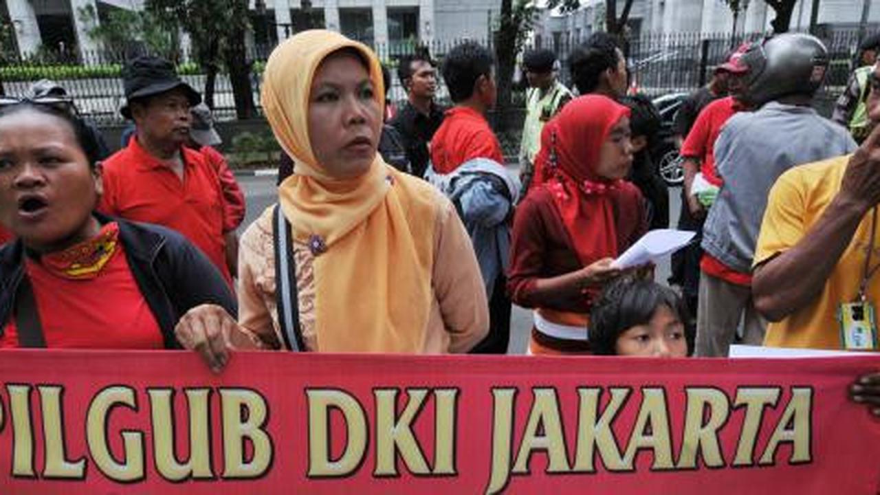 Walau kontroversial, Jokowi janji beri KTP warga Tanah Merah