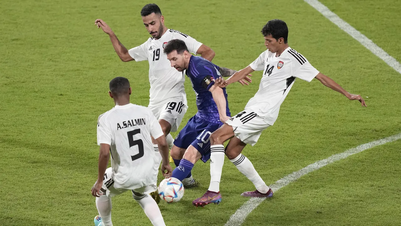 Potret Lincah Lionel Messi saat Argentina Kalahkan UEA Jelang Piala Dunia 2022