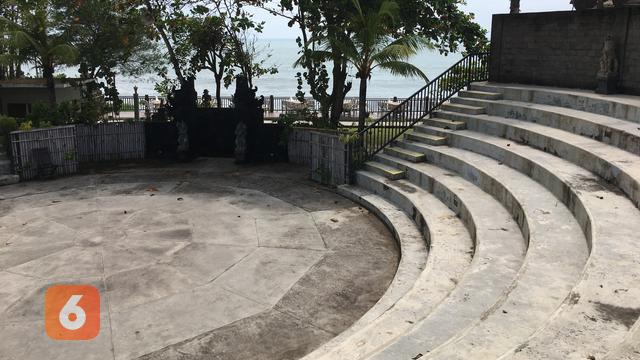 Tanah Lot Kecak Dance
