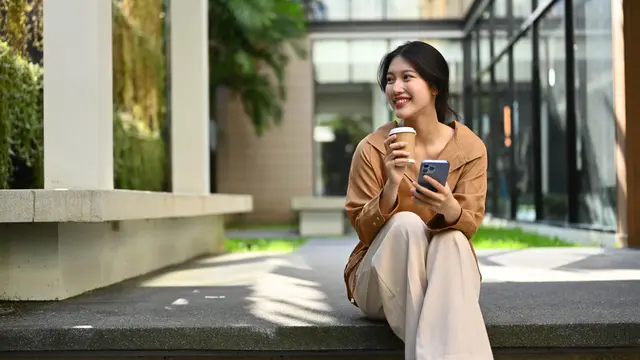 wanita juli berjiwa penyendiri