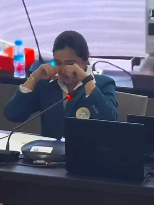 Ashanty saat sidang proposal disertasi (Instagram/ashanty_ash)