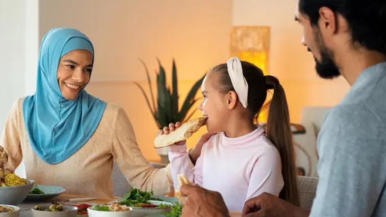 Sejarah Sahur hingga Kisah Sahabat Nabi yang Pingsan saat Berpuasa