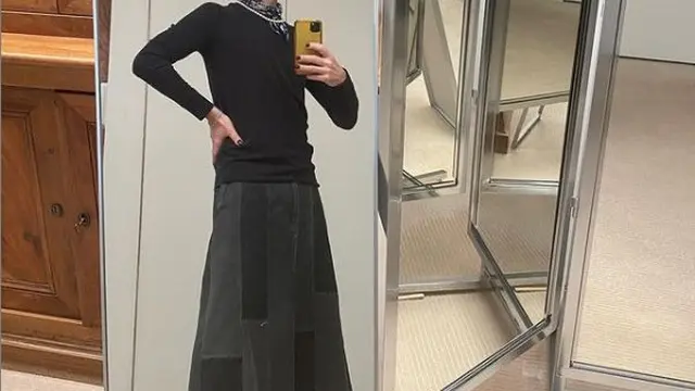 Marc Jacobs Swafoto dengan Wajah Berbalut Perban Usai Facelift