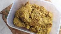 Resep Ayam Ungkep Kelapa. (Dok: Cookpad @mamafathan)