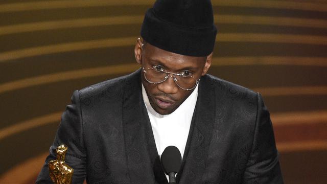 Mahershala Ali memenangkan Piala Oscar 2019 (Photo by Chris Pizzello/Invision/AP)