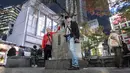 Legenda Hachiko telah menginspirasi sebuah film Hollywood tahun 2009 yang dibintangi oleh Richard Gere dan juga sebuah film India pada tahun 2015, dan juga muncul dalam sebuah video game Jepang. (Richard A. Brooks / AFP)