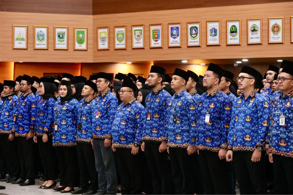 Sekjen Kemendagri Tomsi Tohir resmi melantik 1.256 Pegawai Pemerintah dengan PPPK serta 47 pejabat fungsional di lingkungan Kemendagri
