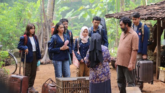 KKN di Desa Penari: Luwih Dowo, Luwih Medeni