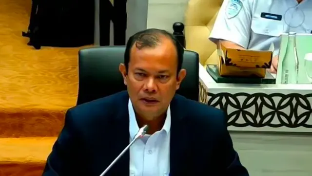 Kepala BMKG Teuku Faisal Fathani dalam rapat dengar pendapat bersama Komisi V DPR RI di Jakarta, Selasa (11/11/2025) . (Tangkapan Layar)