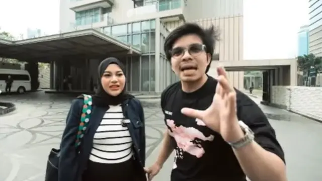 OOTD Aurel Hermansyah saat hamil kedua (Instagram/aurelie.hermansyah)