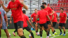 Suasana sesi latihan Bali United jelang menghadapi  Persebaya Surabaya di Stadion Kapten I Wayan Dipta pada Jumat pagi (6/2/2026). (Bola.com/Alit Binawan)