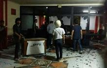 Seperti preman, dari SMP sampai mahasiswa doyan tawuran