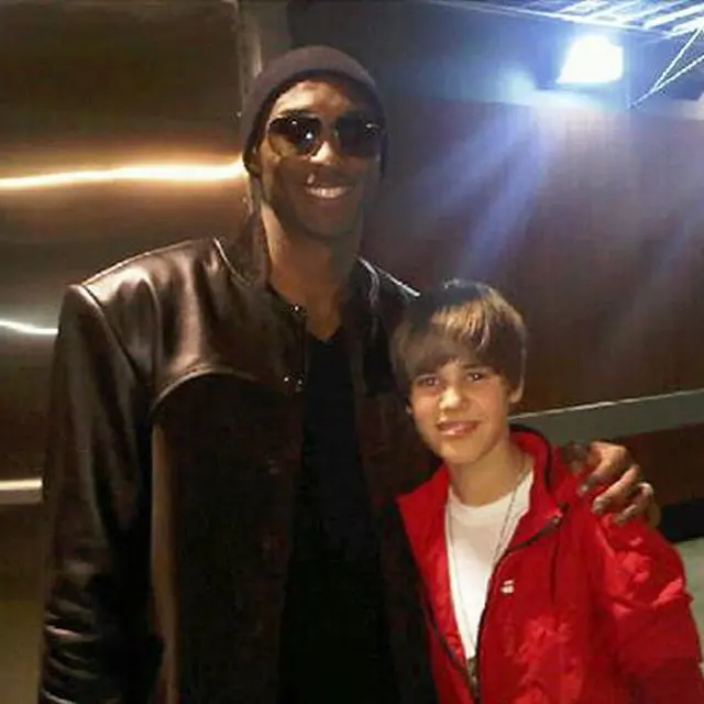 Justin Bieber dan Kobe Bryant (https://www.instagram.com/p/B7y8sChHPNT/)