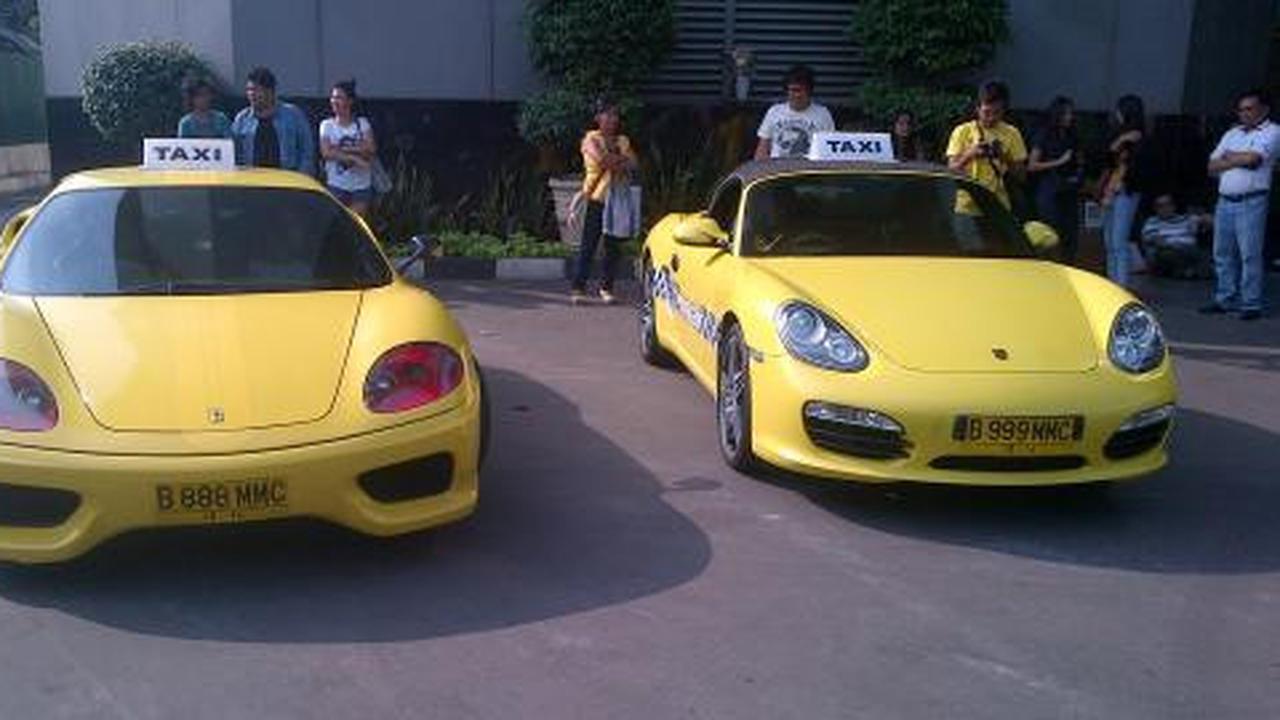 Taksi Ferrari dan Porshe ternyata untuk iklan Bank Mandiri 