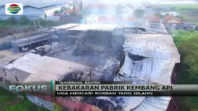 Petugas gabungan memeriksa 7 orang saksi terkait insiden ledakan di pabrik kembang api Kosambi, Tangerang, Banten.