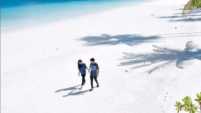 Pantai Pasir Panjang Ngurbloat di Kota Tual, Maluku