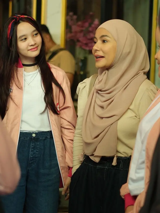 6 Potret Menawan Sybilla Anak Zaskia Adya Mecca, Lolos 20 Besar Gadis Sampul