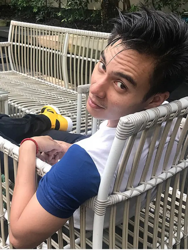 Perbedaan usia keduanya juga tak menjadi halangan pasangan ini untuk meresmikan hubungannya.  Perbedaan usia 14 tahun, diakui Baim tak menghalangi niatnya untuk menjadikan Vebby istrinya.  (Instagram/baimwong)