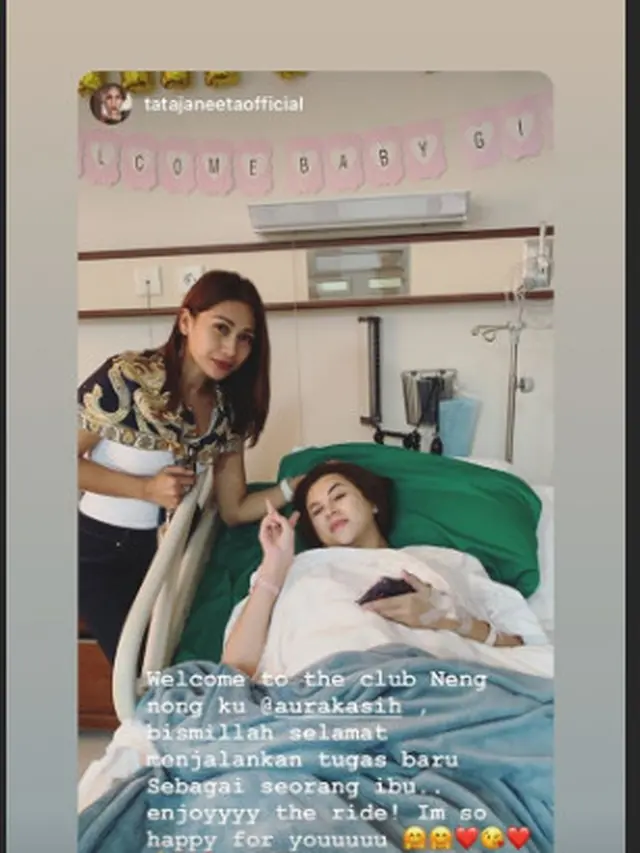 Aura Kasih melahirkan (Sumber: Instagram/aurakasih/eryckama_ral/)