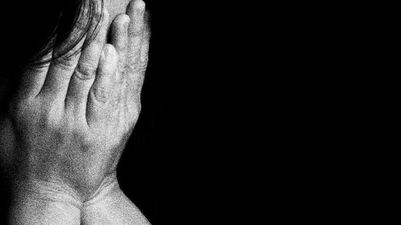 "Untuk anak yang pertama pelaku melakukannya 1 kali," katanya.<br>