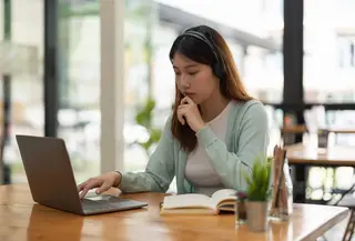 12 Tipe Masalah Keuangan Tiap Zodiak dan Cara Bijak Mengatasinya./Copyright depositphotos.com/itchaz