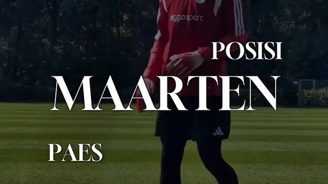 Posisi Maarten Paes di Ajax masih aman. Kata pelatih Ajax, “Kualitasnya terjamin, dia kiper top!”