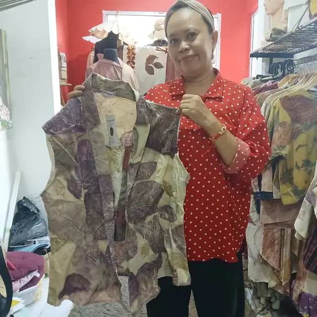 Modesta Nur Santi Selaku Owner Modest Art Jogja