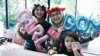 Revalina S Temat Kompak Gelar Baby Shower Bareng Sang Adik