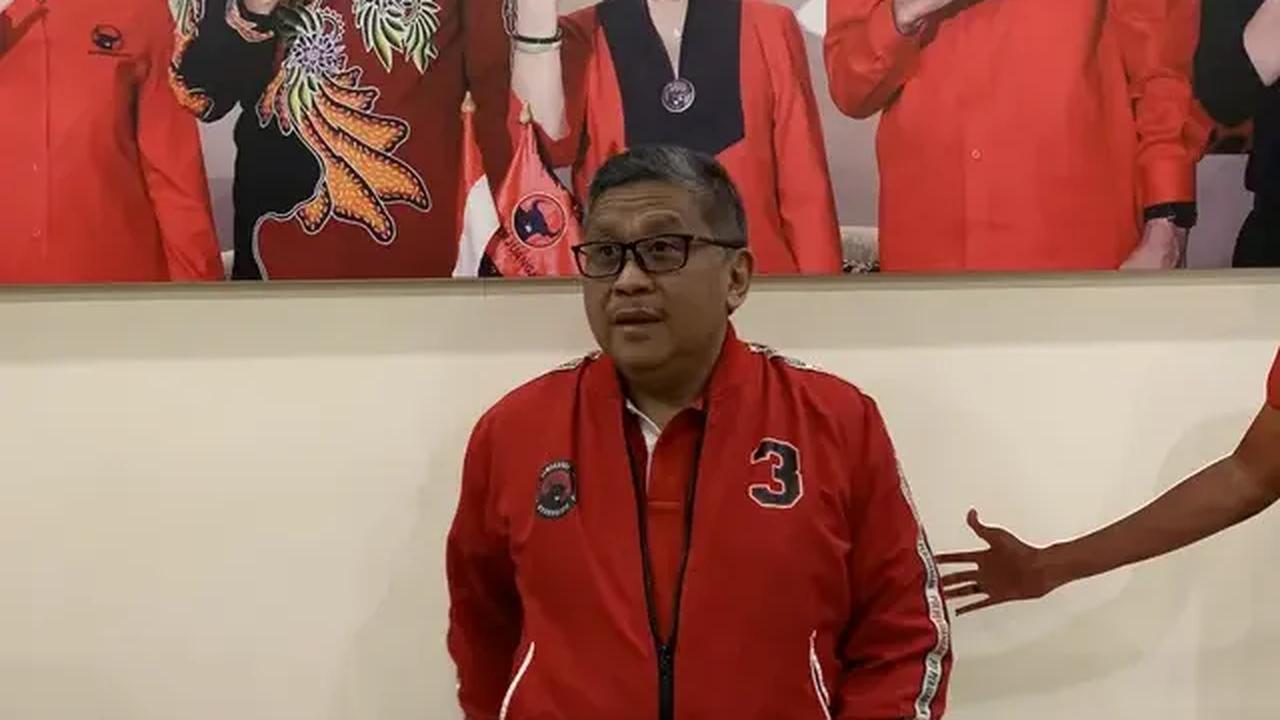 Pada kesempatan itu, Hasto juga menjawab wartawan mengenai partai politik di luar PPP-Hanura-Perindo, yang akan mengusung Ganjar. Menurutnya, PDIP selalu mengedepankan gotong royong.