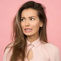 Berikut beberapa kebiasaan buruk penyebab munculnya ketombe pada rambut./copyright pexels/Mosse Photos